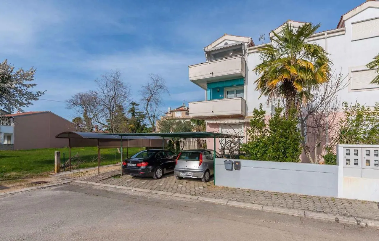 Apartment In Funtana/Istrien 35318